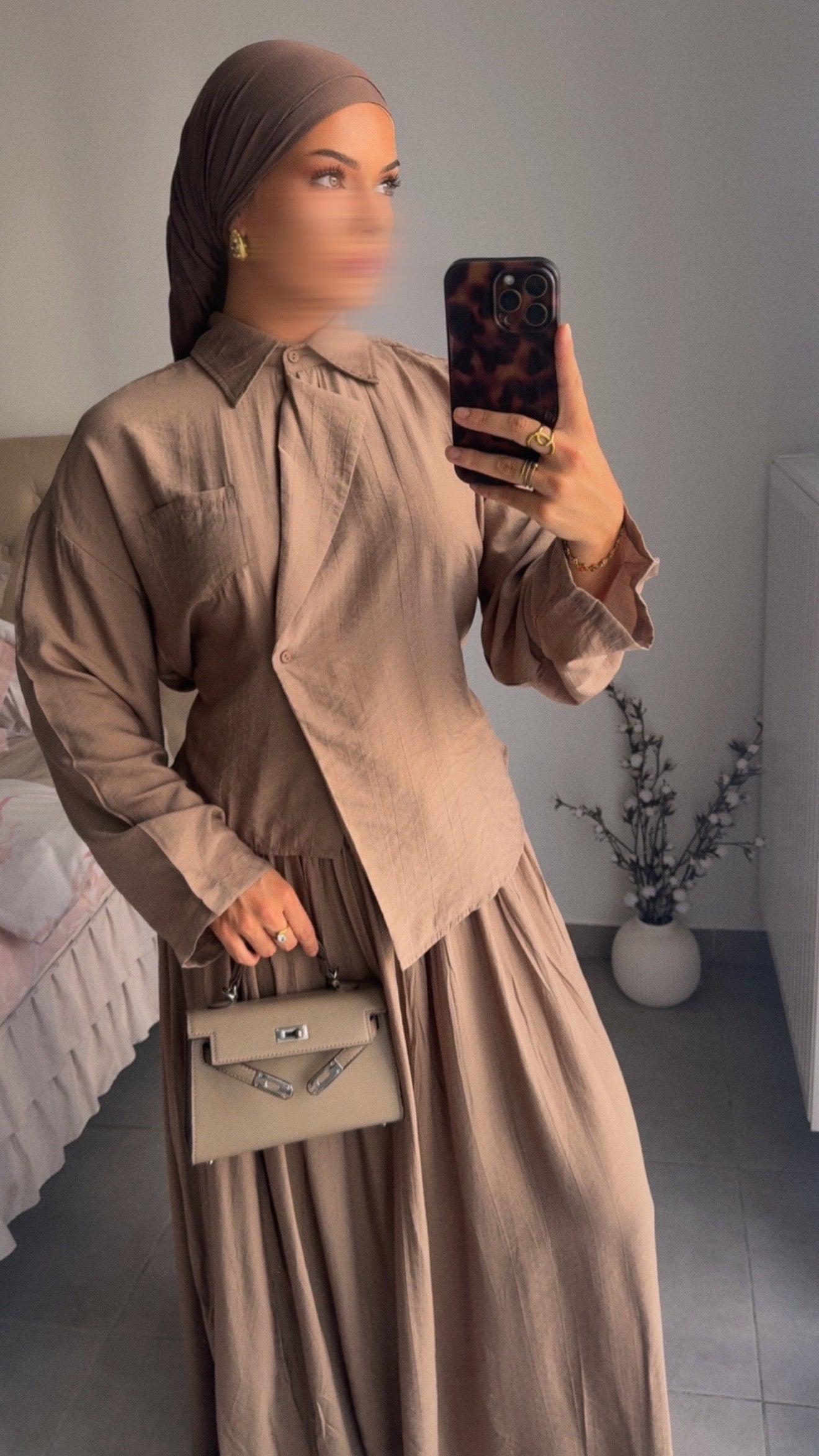 Ensemble taupe
