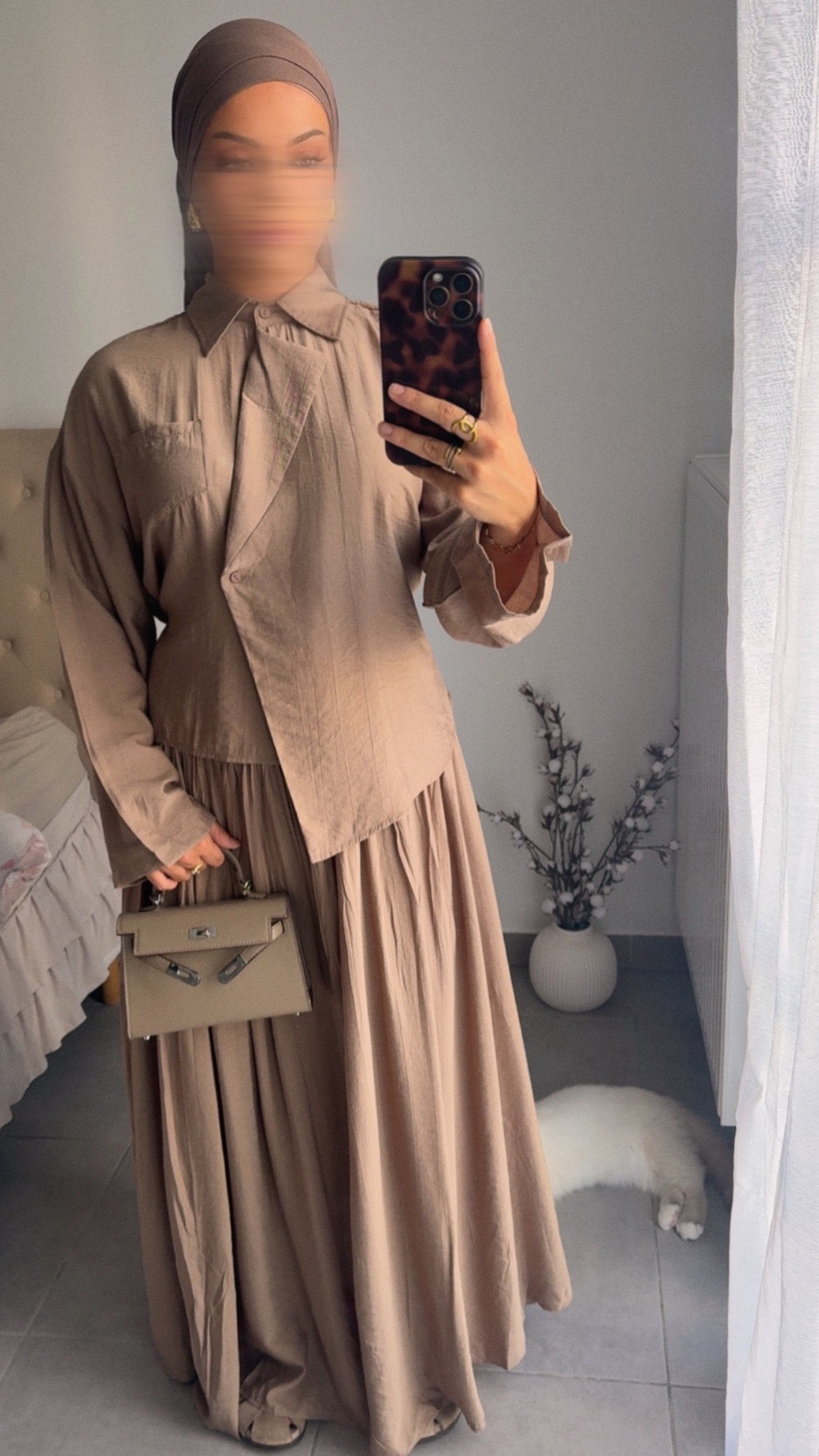 Ensemble taupe