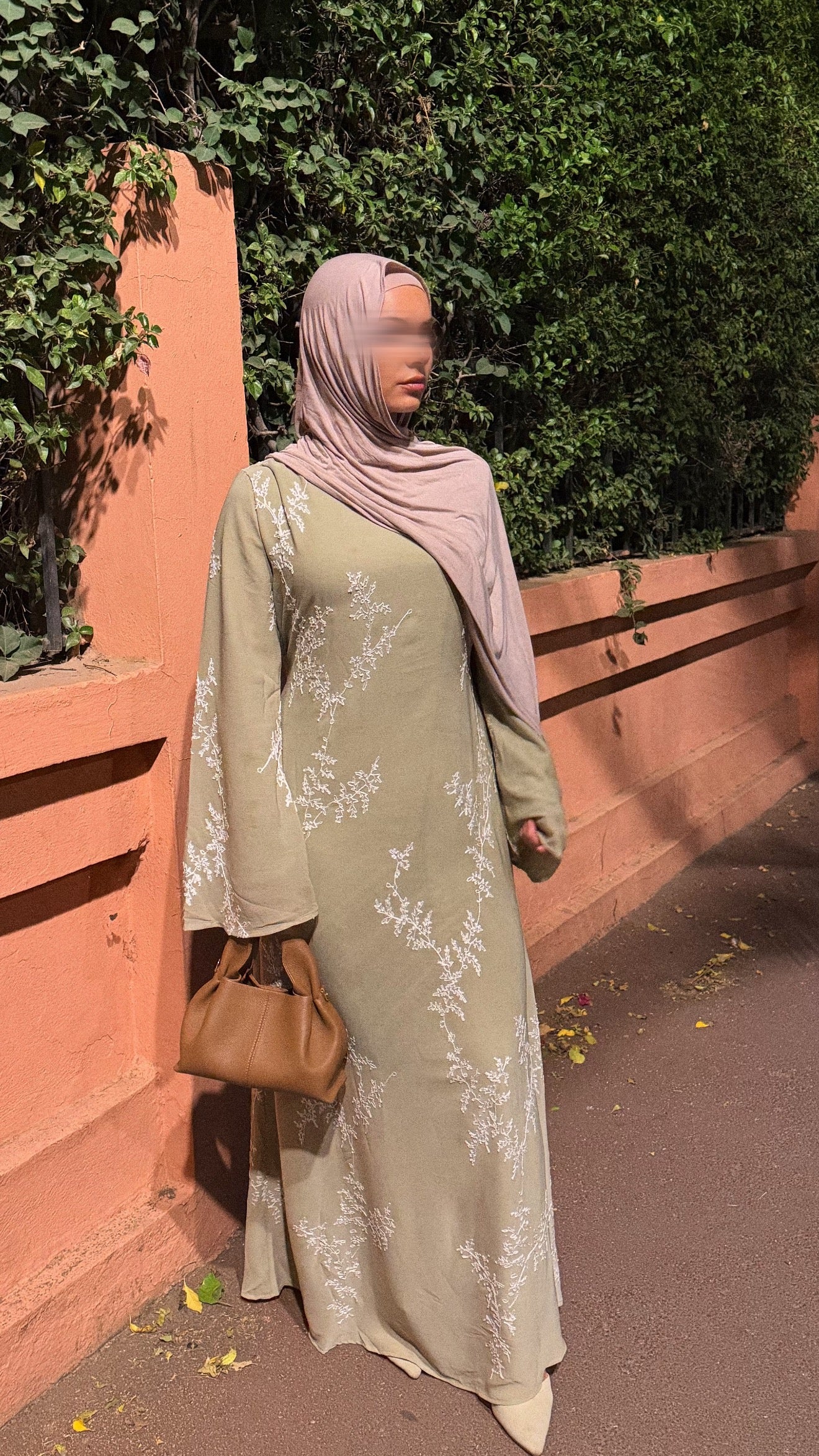 robe RAWDA